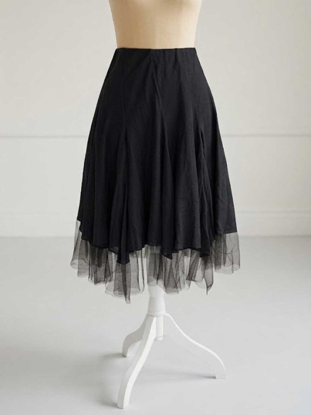 Ralph Lauren Pull-On Skirt with Black Sheer Mesh Hem Small